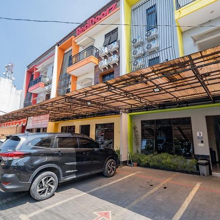 Reddoorz Near Taman Krida Budaya מאלאנג מראה חיצוני תמונה