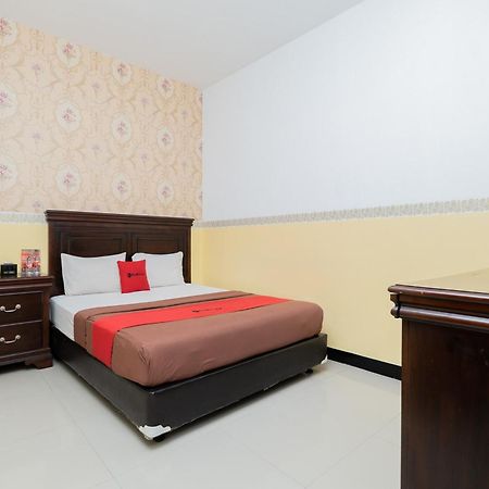 Reddoorz Near Taman Krida Budaya מאלאנג מראה חיצוני תמונה