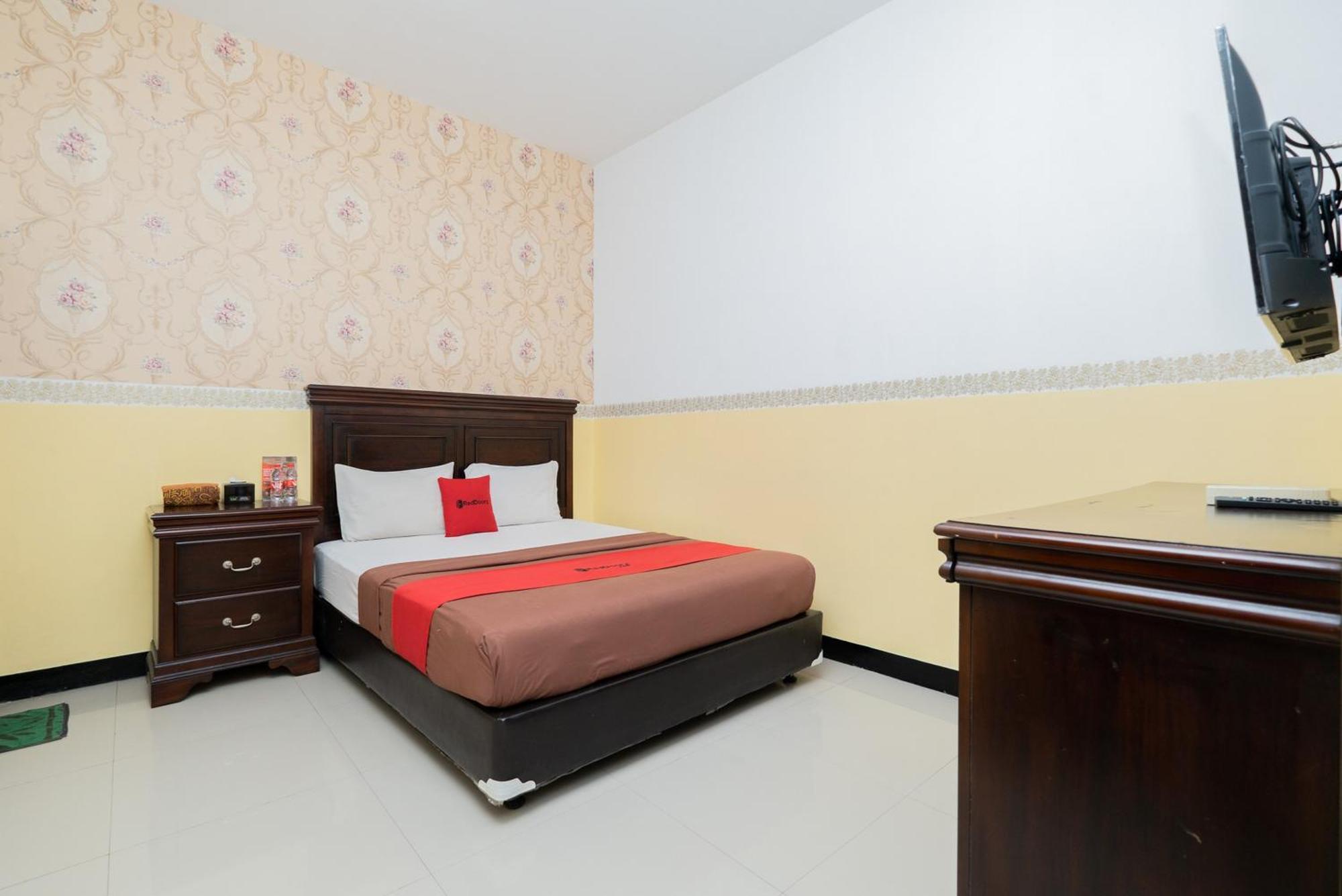 Reddoorz Near Taman Krida Budaya מאלאנג מראה חיצוני תמונה